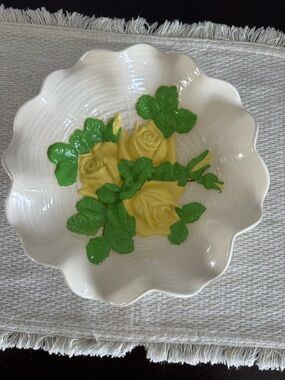 Vintage Hull Art Pottery Yellow Rose Ruffled Fluted Bowl Basketweave Texture 70s